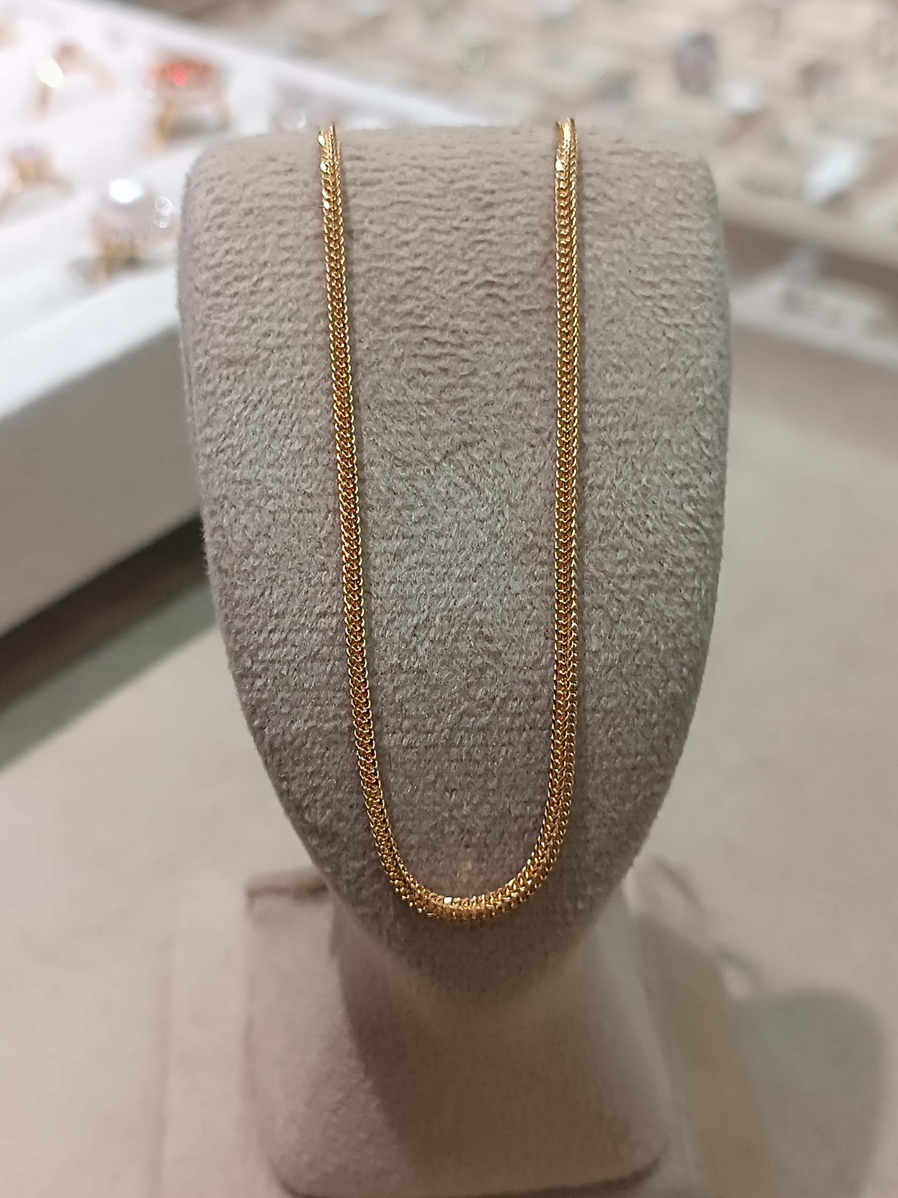 Gold Twisted Chain ( 20k )