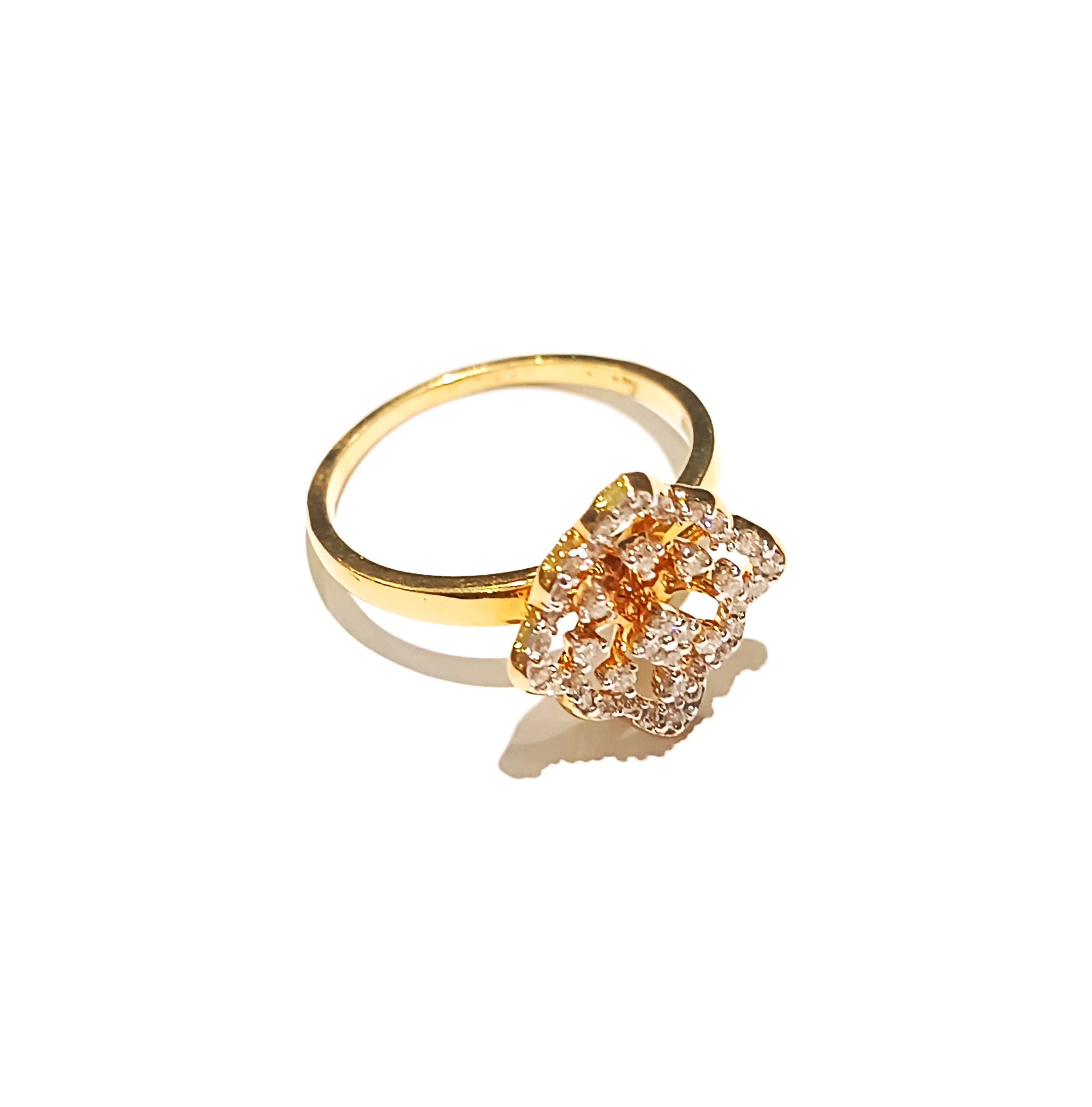 Gold Flower Diamond Ring (18k)