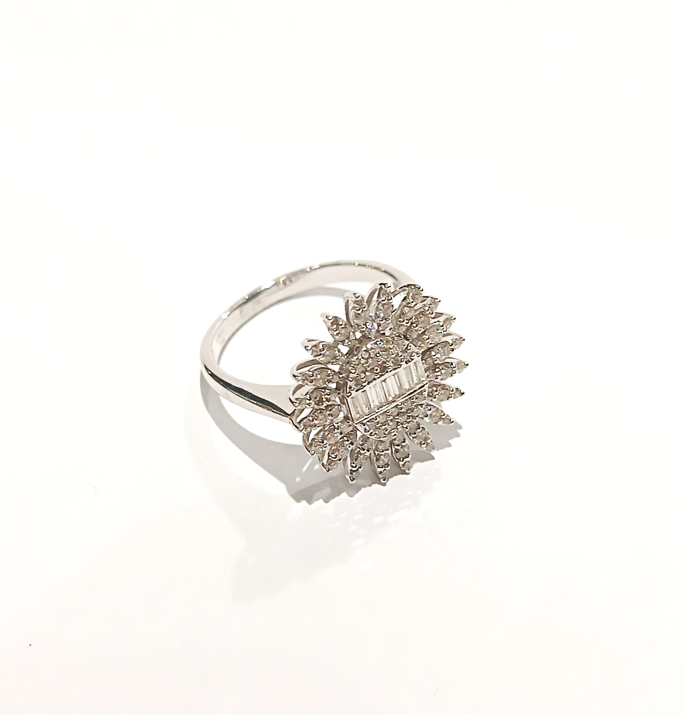 White Gold Diamond Ring (18k)